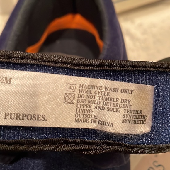 Pedors Orthopedic Shoes with Velcro Strap Brand New Never Worn - Picture 8 of 11